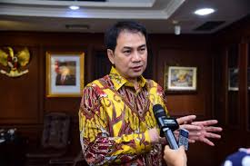 Azis syamsuddin ingatkan kemendikbud soal infrastruktur hingga jaringan menjelang an. Azis Syamsuddin Minta Masyarakat Tidak Terprovokasi Berita Di Media Sosial Terkait Uu Ciptaker Pikiran Rakyat Com