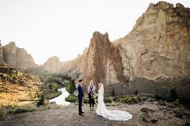 Wedding film / moon and back. Smith Rock Elopement Small Wedding Photos Bend