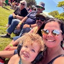 Erin Fordham's Instagram, Twitter & Facebook