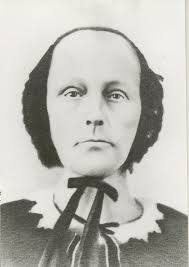 Catherine Shade's Instagram, Twitter & Facebook