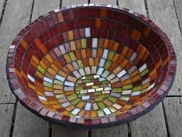 How To Make A Mosaic Bowl Step By Step Great Beginners Project Mosaic Mosaic Glass Mosaic Art