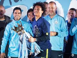 Sane is split into back ends and front ends. Wegen Sane Bayern Hat Langst Kontakt Aufgenommen Bundesliga Kicker