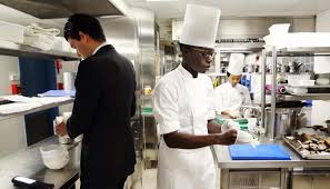 Information on the lycée professionnel in france, a vocational french indeed, the government are making renewed efforts to improve the status of vocational lycées and increase the number of. Metiers De L Hotellerie Restauration Lycee Professionnel Voltaire