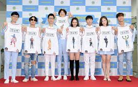 Running man table mock investment competition ᆞ pretty decent members transformed into investors! Running Man 9th Anniversary Fan Meeting Korea Boom And Just Blow Dance