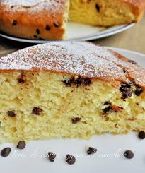 L'ideale a colazione, per merenda o anche come dessert per concludere un pranzo. Torta Di Ricotta E Gocce Di Cioccolato