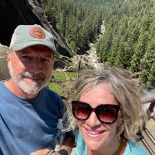 What activities and events are available for grandkids near Big Sandy Lake?