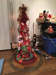 Amazon's choice for what to get dad for christmas. My Dad And I Waited Too Long To Get A Christmas Tree This Year So We Improvised Mildlyinteresting