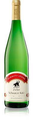 A lil bit of white chest fluff is okay. 46 Zeller Schwarze Katz Ideas Black Cat Cats Cat Wine