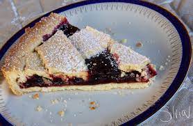 Piatto tipico della cucina romana è la crostata con marmellata di visciole. Crostata Con Marmellata Ai Frutti Di Bosco I Sapori Di Silvia