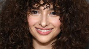 Nina Bloomgarden's Piece Of Old-School Tech She Struggled To Use In The  Resort