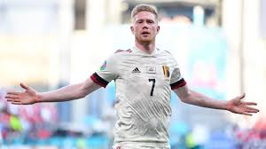 De bruyne's injury, to his left knee, is not to the same knee he was operated on after sustaining ligament damage in august. Awmwknedsnxxsm