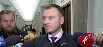 Wydaje mi się, że nosi się on z zamiarem rezygnacji (ze stanowiska. P70lo58zc6qphm