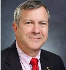 Stephen Jarrard's Instagram, Twitter & Facebook