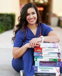 Nurse Grad Photos Nursing Graduation Pictures College Graduation Pictures Nursing School Graduation Pictures
