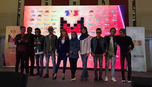 Listen to separuh akhir muzik muzik 35 #sfmm35 in full in the spotify app. 30 Lagu Ke Separuh Akhir Muzik Muzik Hiburan Mstar