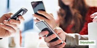 With each passing day, the size of our smartphones is increasing. Smartphone Pinky Syndrome Constant Use Of Phone Could Damage Your Pinky Finger