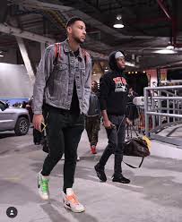 Latest on philadelphia 76ers point guard ben simmons including news, stats, videos, highlights and spin: Yup Takeoff