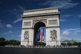 Jardins eiffel allows quick and easy access to many of paris's most famous attractions including the invalides, which is 200 yards away. Avenue Des Champs Elysees