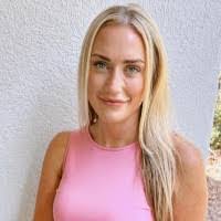 Hannah Cobb's Instagram, Twitter & Facebook