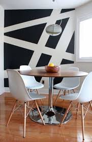 La Peinture Geometrique Pour Sublimer Vos Murs Peinture Murale Salle A Manger Peinture Peinture Geometrique
