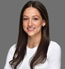 Join us in celebrating our March Members of the Month! Read their stories  here: https://bit.ly/3Vlbp0K 😀 Sara Solasz, BA, Medical Student Member 💫  Holly Tyler-Paris Pilson, MD, FAAOS, Active Fellow Member 😁