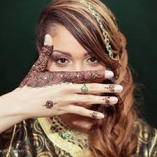 نقوش الحناء نقش الحناء 2019 نقش الحناء سهل نقش حناء مغربي نقش حناء خليجي نقش الحناء بالصور 2020 Beauty Hair Hair Styles