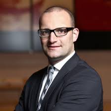 Bundesgesundheitsminister jens spahn (cdu) wurde bei der finanzierung seines umstrittenen villenkaufs in berlin von der sparkasse westmünsterland wohl in größerem umfang unterstützt als bisher. Gesundheitspolitiker Spahn An Lobbyfirma Beteiligt Abgeordnetenwatch De