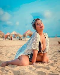 Aashika Bhatia Sexy Tits and Ass Photo Collection - Fappenist