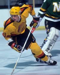 images?q=tbn:ANd9GcSp0eTjaL6EYXrV9HmT1nO