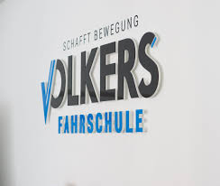 Maybe you would like to learn more about one of these? Die Neuen 3d Buchstaben Aus Komacel Und Plexiglas Verschonern Jetzt Volkers Fahrschule Volkersfahrschule 3d Logo Relaunch Ca Fahrschule Firmenlogo Schule
