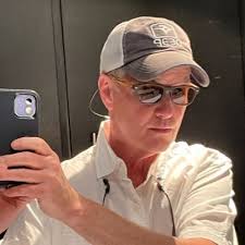 Robert Kirkham (@RobertKirkhamBN)