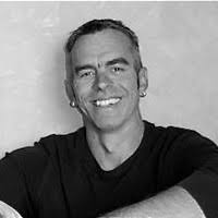 5 "Thomas Born" profiles