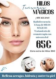 LAURA BAZÁN Estilistas added a...