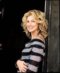 Uploaded By Velvet Tears Find Images And Videos About Faith Hill On We Heart It The App To Get Lost In Hair Styles Medium Hair Styles Faith Hill Hairstyles