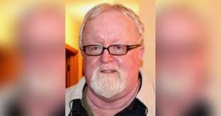 Bruce Roper's Instagram, Twitter & Facebook