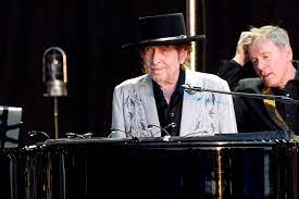 bob dylan hort hier sein erstes neues album seit acht jahren im stream musikexpress