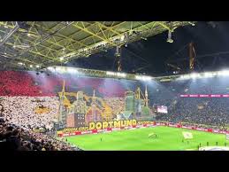 Februar 2020 gegen eintracht frankfurt zeigten die fans von borussia dortmund auf der südtribüne mit einer riesigen choreo die liebe zu ihrem verein und ihrer stadt. Video Bv Borussia Dortmund
