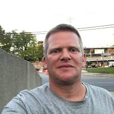 What could cause a 2007 Tahoe to sometimes lag when starting?