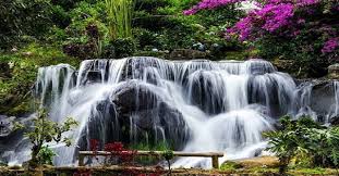 Wisata Bandung Asyiknya Main Di Air Terjun Buatan Yang Sembunyi Di Kebun Teh