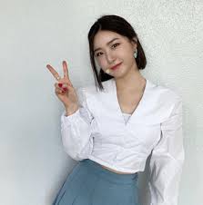 한 팬이 유나를 주인공으로 한 약을 좀 빤 듯한 브레이브걸스 팬게임을 만들었다. ë¸Œë ˆì´ë¸Œê±¸ìŠ¤ ìœ ë‚˜ ë‚˜ì´ ì¸ìŠ¤íƒ€