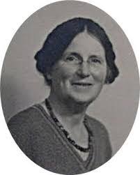 Kathleen Lynn's Instagram, Twitter & Facebook