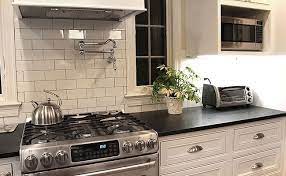 Backsplash White Cabinets Black Countertop Inspirational Home Decorating Under White Wood Kit