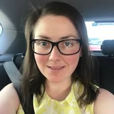 Lea Moore's Instagram, Twitter & Facebook