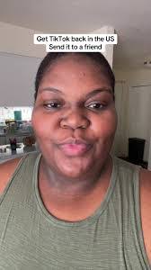 Sheena Walker's Instagram, Twitter & Facebook