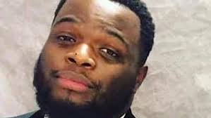 Darius Settles, Custom Suit-Designer to Ministers, Dies at 30