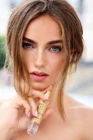 Glamourfaces.org | Glamourfaces.de | Perfume Models