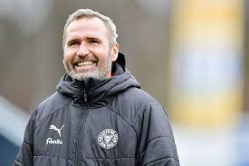 Tim walter песню скачать в качестве mp3. Fussball Vfb Stuttgart Wird Es Tim Walter Vfb Stuttgart Schwarzwalder Bote