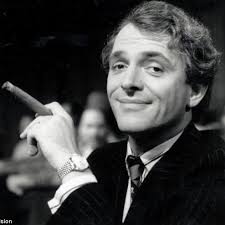 Colin Grigson (Rik Mayall) & Alan Metcalfe (Ade Edmondson) in Bad News