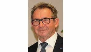 Bernard Berger's Instagram, Twitter & Facebook