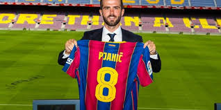 La más completa información es examinada cada día por nuestros periodistas para ofrecerte las mejores noticias diarias sobre el. Juventus Busca Formulas Para Repatriar A Pjanic Perdido En Fc Barcelona Liga Espana Liga De Espana Futbolred